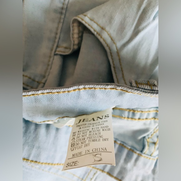 Ripped flare out jeans - Picture 5 of 7